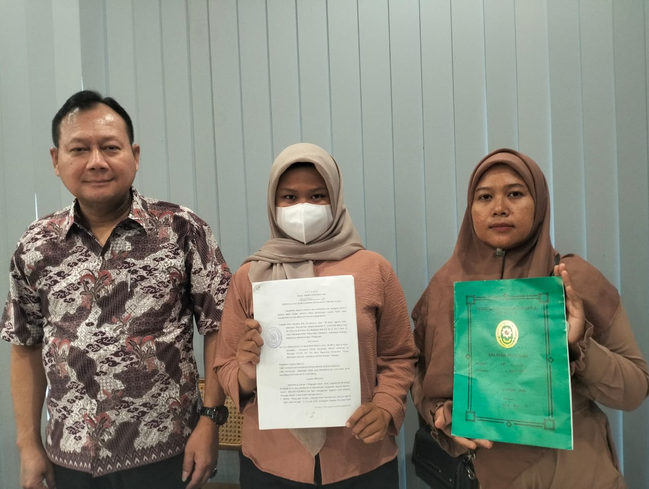 Seorang Siswi SMA di Sidoarjo Bakal Laporkan Ayah Kandungnya ke Polisi Karena Tak Dinafkahi Selama 10 Tahun 4 IMG 20250204 WA0009