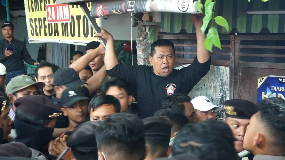 Ricuh di Eksekusi Lahan PT KAI Sidoarjo, Warga Tolak Pembongkaran Bangunan 9 IMG 20250212 170325