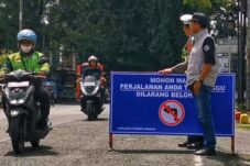 a8afe96b 2200 49de add4 7588ed3be9aa