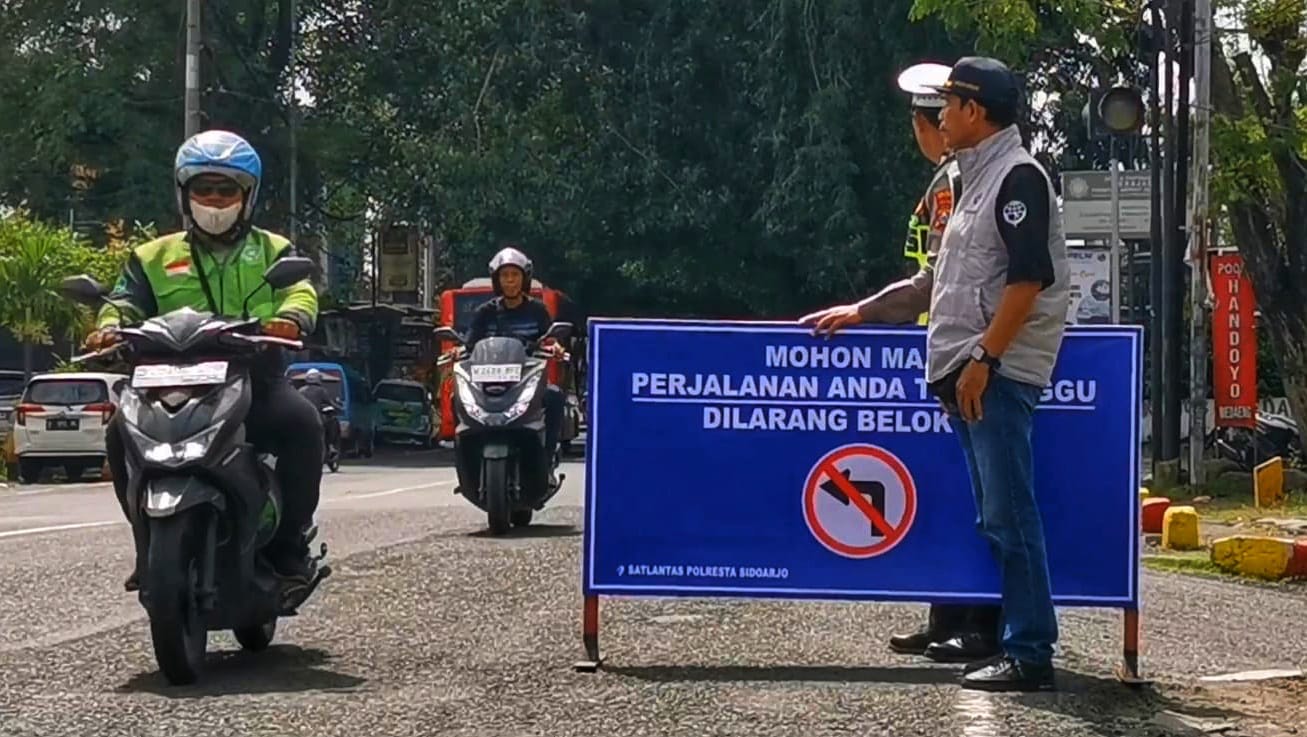 Jelang Mudik Lebaran, Jalan Letjen Sutoyo Depan Terminal Bungurasih Diberlakukan One Way 3 a8afe96b 2200 49de add4 7588ed3be9aa