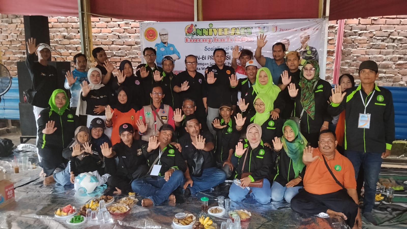 Bukan Sekadar Rayakan HUT, Basecamp Juanda Coffee Pilih Berbagi untuk Anak Yatim 2 IMG 20251130 WA0069
