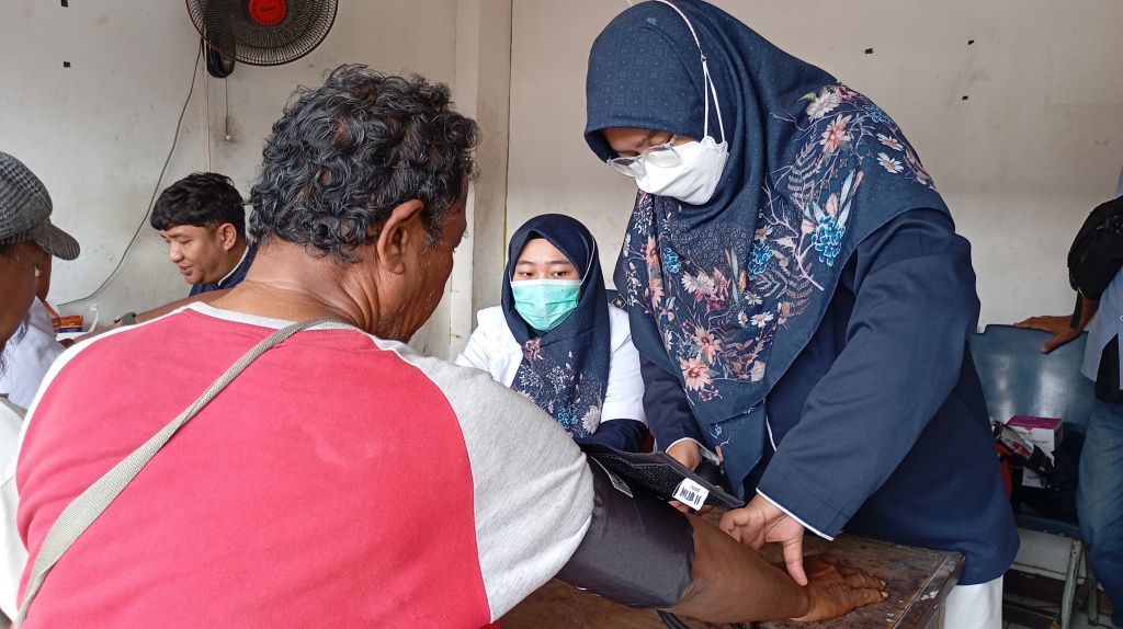 Jelang Nataru, Kru Bus Dalam Kota Jalani Pemeriksaan Kesehatan di Terminal Purabaya 3 IMG 20251204 150259