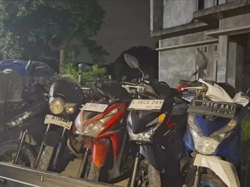 128ddd2f edad 4d05 9cdc 82dc7b7d3643