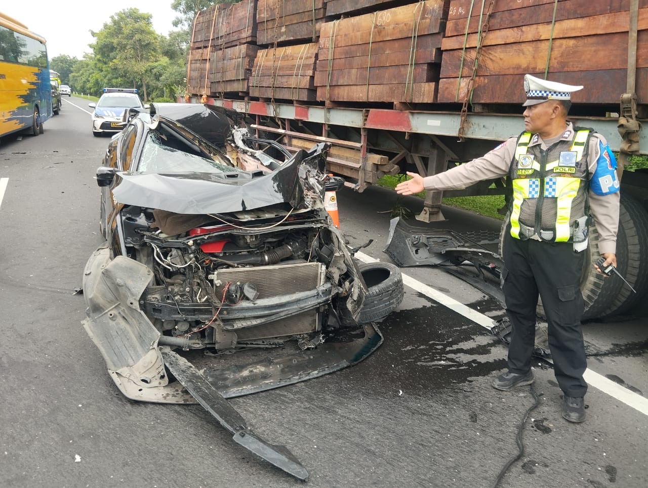 2fe35cbe 7851 49d3 b54d 039196d06e67