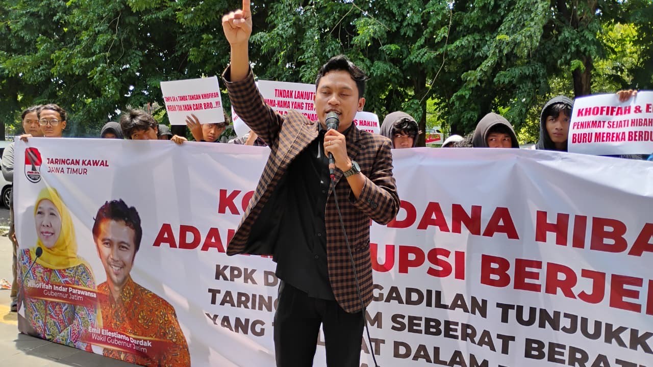 9553a9a7 354f 41d2 99cc 5485c25e9d82