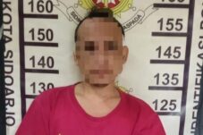 Pria di Taman Sidoarjo Bacok Kakak Kandung dengan Parang, Korban Luka Parah 8 a122f057 7b9b 4900 bc84 89531bd81812